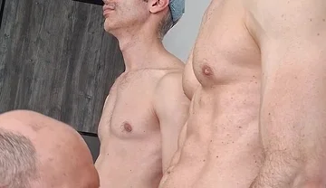 2 Dick Sucking Stepdaddy Get to Sexy Skinny Guy