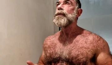Hairy Muscle Stepdaddy Showering