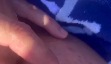 Solo Beach Fingering