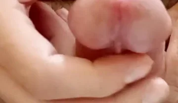 Rockardglans powerful cumshot in bathroom