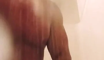 Watch Me Shave My Pussy
