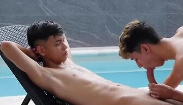 Ricky Montes Blows Slim Rich Huge Dick After Steamy Massage