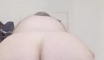 Beefy Man Shows Beefy Butt and Jerks off, Spema Flows