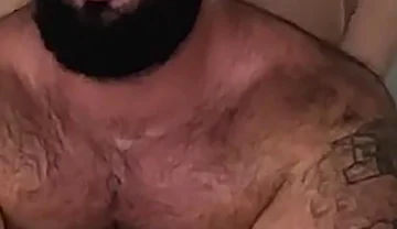 E Has Me Servicing His Hard