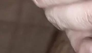 Its pee time while having bath