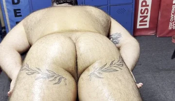 Locker Room Rubdown Ends with His Load Down Throat