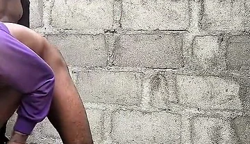 When the Homie Is Fine Asf and Gives You the Ass on the Low on Outdoor