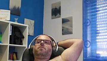 Quick Phone Wank