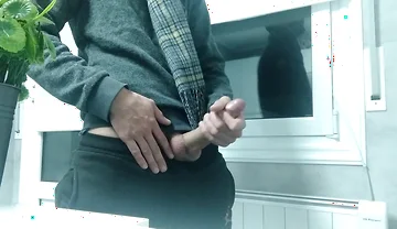 Big Cock Guy with His Scarf, He Is Cold and He Jerks off and Cums to Get Warm
