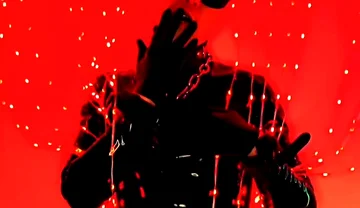 Rubber Musik Video