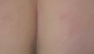 Crossdresser in leggings shows ass.