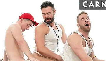 Mateo Tomas Invites Kyle Steele To Get Fucked By Twink Top