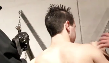 Bukkake Amateur with Gay Twinks Sucking All His Friends to the Cum