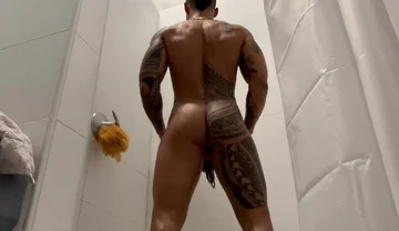 Shower at the Gym After Working Out the Jerk off Session and Huge Lcum Ortizjona / Jona Ortiz Traile