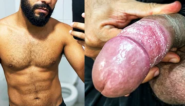 Enjoying the Smell of a Penis That Hasn't Been Washed for 7 Days.