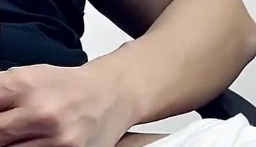 This Massager Became My Favorite Toy for Now