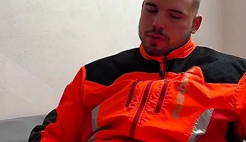 Tyler Blake Hivis Workwear, Muscle Flex, Dildo Play, Jerking off in Gear.