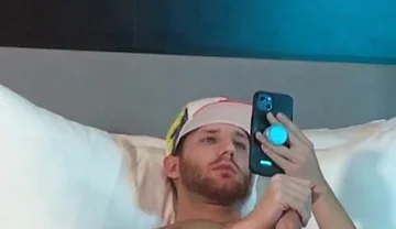 Jerking off for 30 Minutes