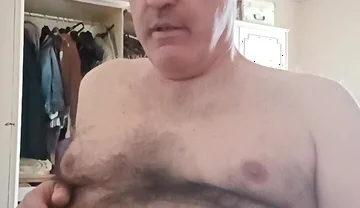 I Cum Looking at Francesca's Mulatto Body!
