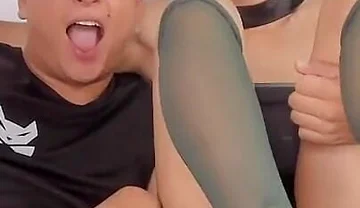 Tomasstyl and Kenprince Show off Their Feet on Stripchat for You to Smell and Love