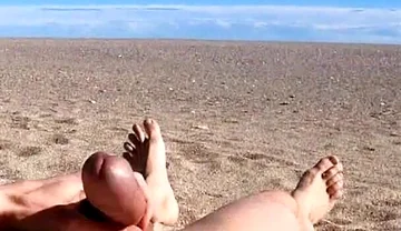 Cumming on the Beach and Getting Seen