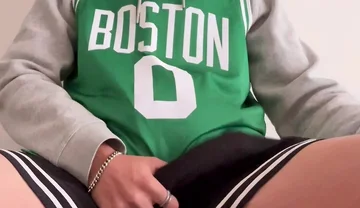 Basketball Bro Gets Horny and Shoots a Fat Load