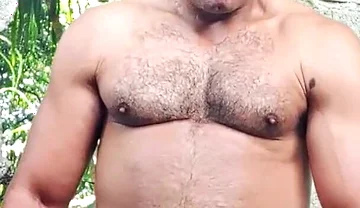 Yuri Muscular Super Gifted Gaucho Masturbating