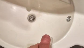 Wake up at Friend's House, Hungover. What Else You Gonna Do Than Cum? ‍