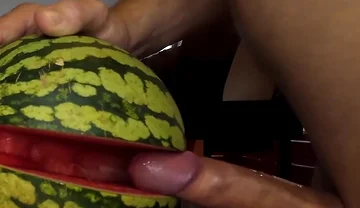 My Way of Beeing a Vegan. Fucking a Watermelon