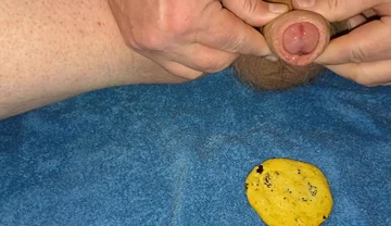 Cookie Cum Shot