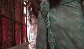 Indian Tamil Boy Ready to Bathing Video