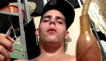 Drac Smoke & Massive Cum!