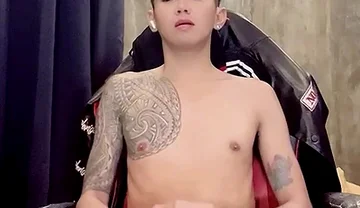 Horny Filipino Inked Twink Jerking off