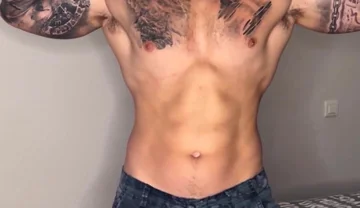 Military Huge Cumshot with No Hands