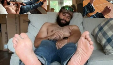 Foot POV Bearded Muscle Bloke Squirts Cum on Himself