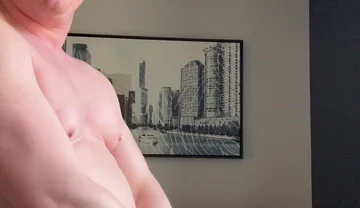 Hotel Busting a Load