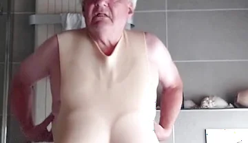 Extremely Rough Titplay in the Bathroom