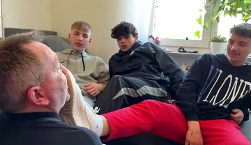 Master sneaker group