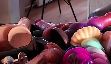 21 Dildos Came Out of My Ass