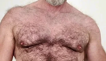 Sexy Hairy Muscle Bear
