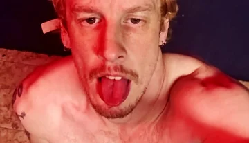 I Got Horny Behind the Scenes of My Latest Shoot and Gooned Out While the Guys Fucked
