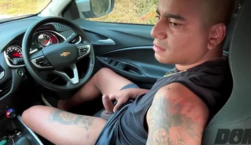 Wanker Jerks in the Car, Pees and Cums on the Street