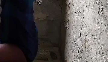 Fucking Ebony Big Wasit Bussy Inside the Toilet of an Uncompleted Building After a Blowjob
