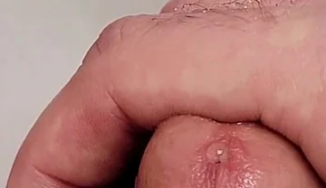 Epic Cum and Piss Fountains From My Pee Hole.
