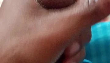 Masturbating in Benglades