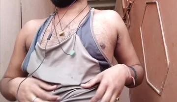 A Sexy Masturbater Doing Handjob with Full of Hornyness