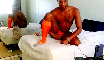 Kennie Jai Jerks and Shoots!