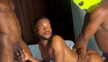 See How a Twinks Give Me a Blow Job While Being Fucked by a Horny Hunk