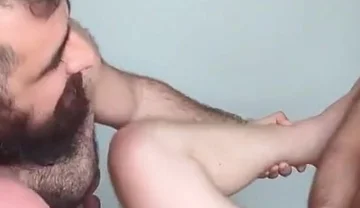 Hairy Man Threeway