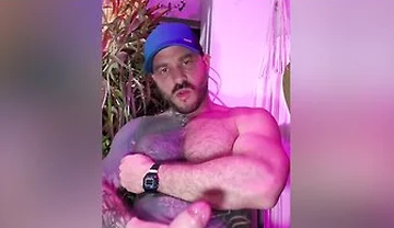 Bomb And Cum Play